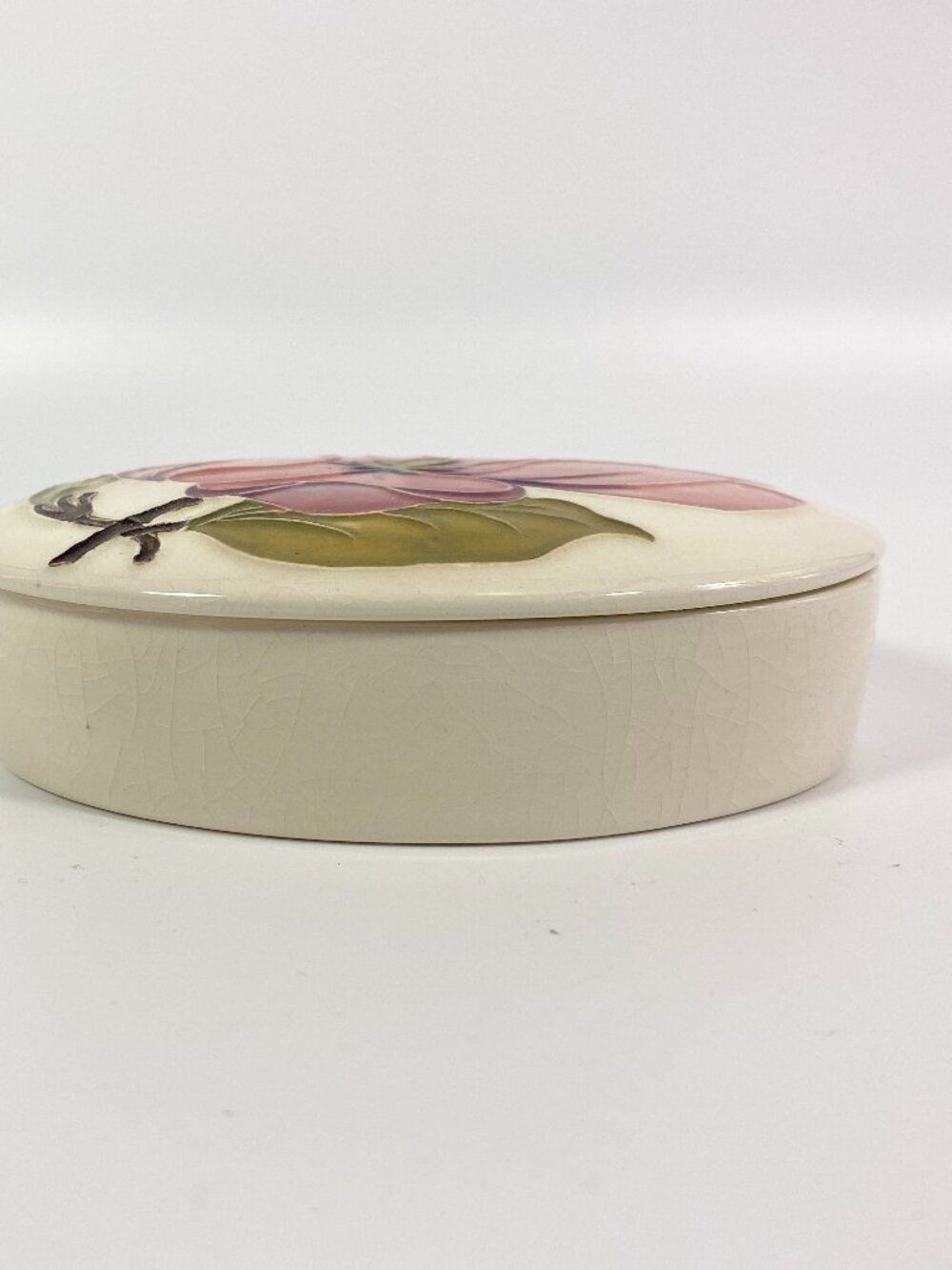 Moorcroft Pottery Magnolia Covered Dish Trinket Box England-Extremely Rare !!